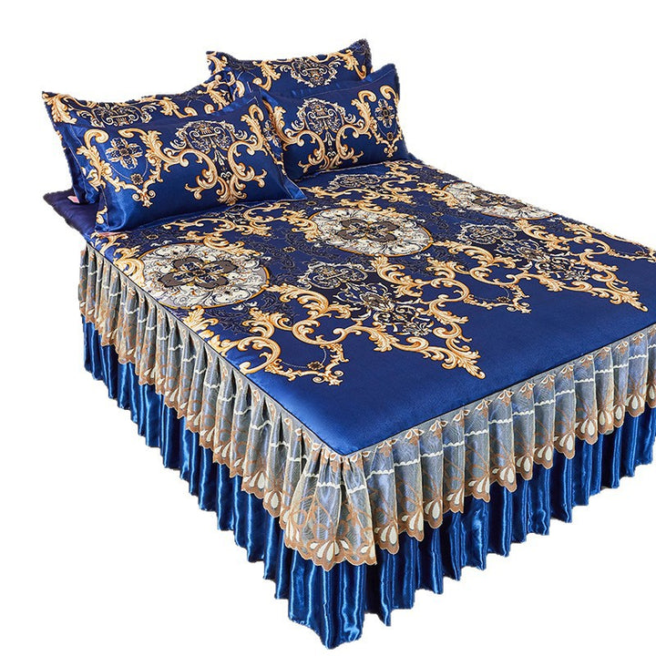 Ladies daybed cover with playful bear motif Bowlift