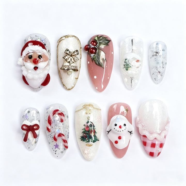 Acrylic nail set with glamorous golden accents Bowlift
