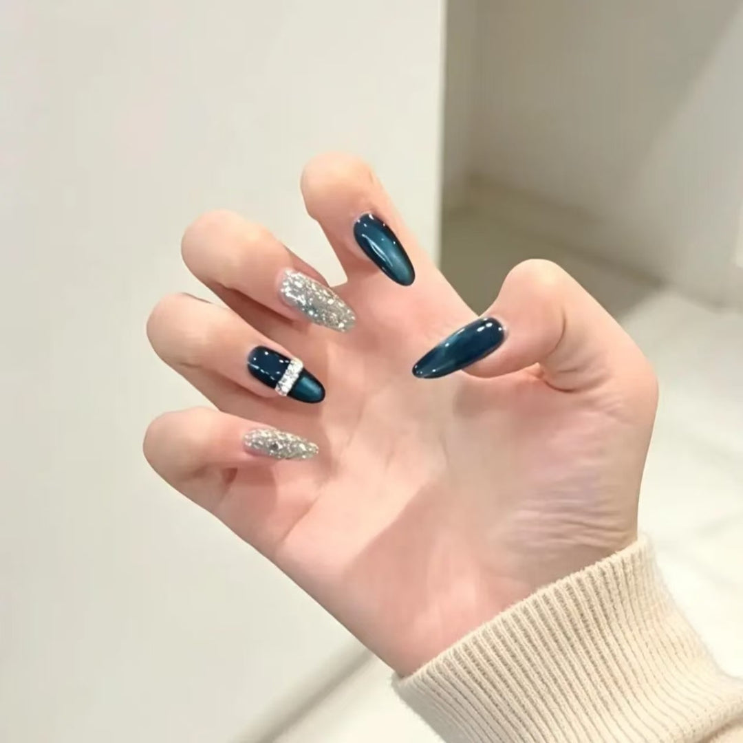 Elegant Decorative Nail Art Extensions