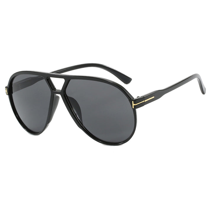 Women's fashionable sunglasses in stylish pilot look Bowlift