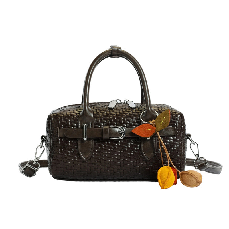 Chic ven Handbag Bowlift