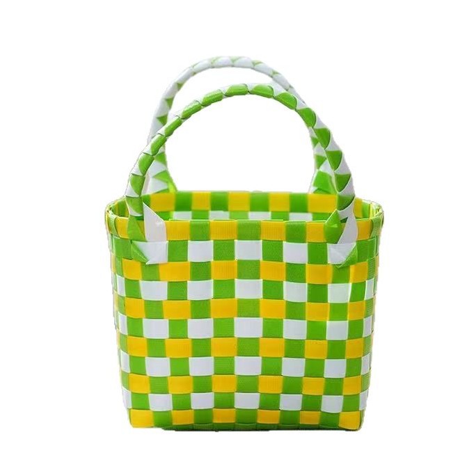 Handmade bag made of weather-resistant material Bowlift