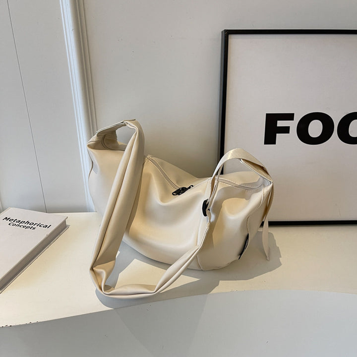 Sleek Everyday Shoulder Bag Bowlift