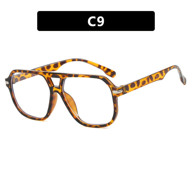 Women's fashionable sunglasses with protective UV filter and stylish lenses Bowlift