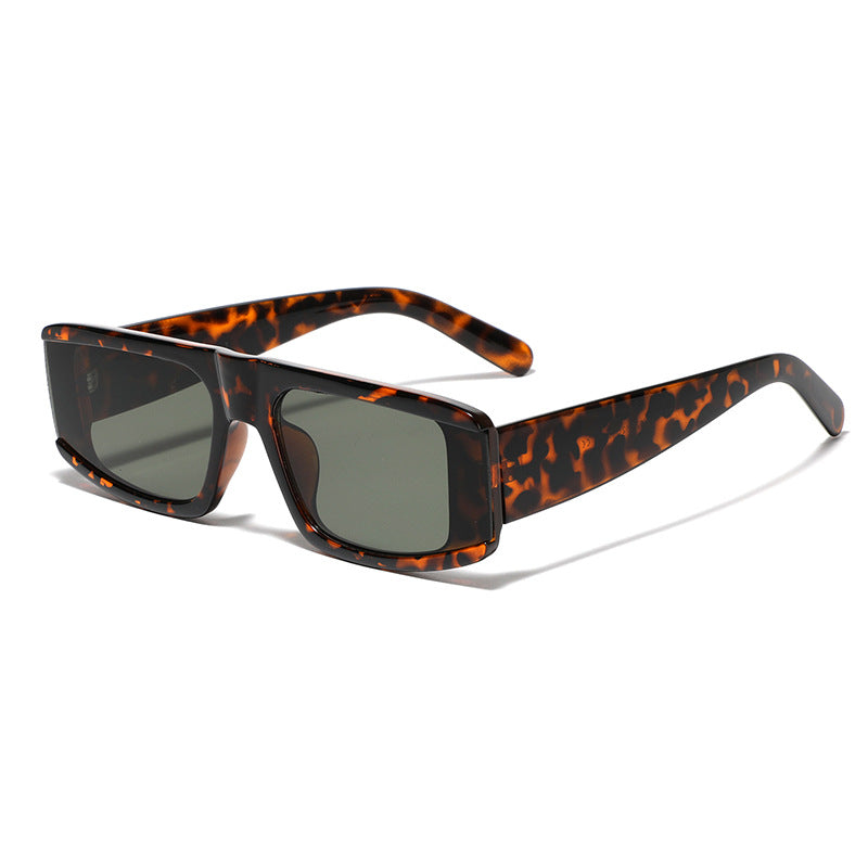 Ladies oversized sunglasses in contemporary design Bowlift