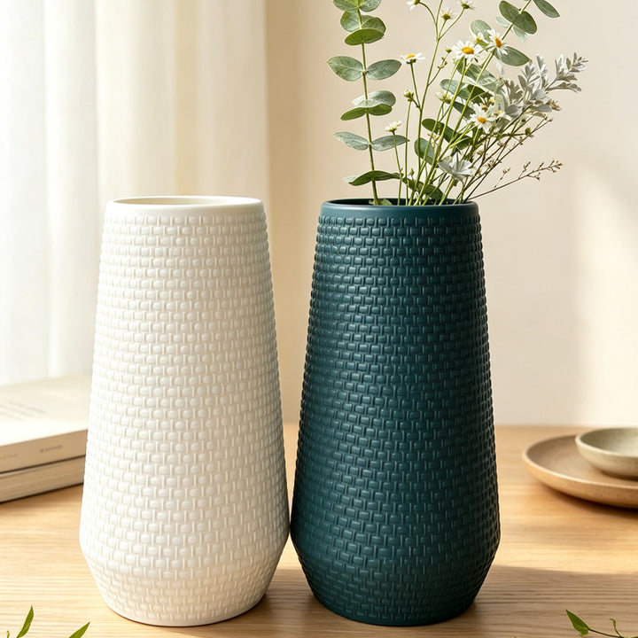 Textured Modern Vase Bowlift