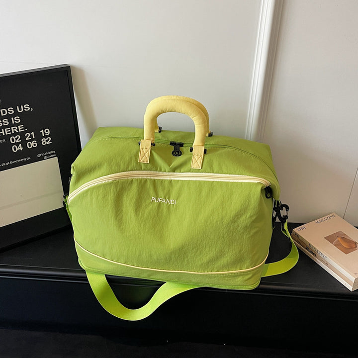 Lightweight Multi-Functional Weekend Duffel