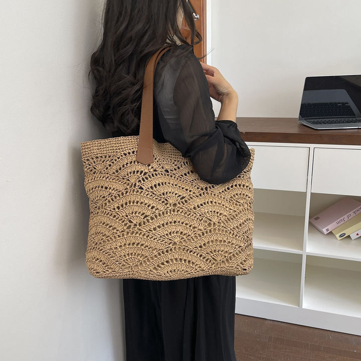 Extravagant Basket Bag Bowlift