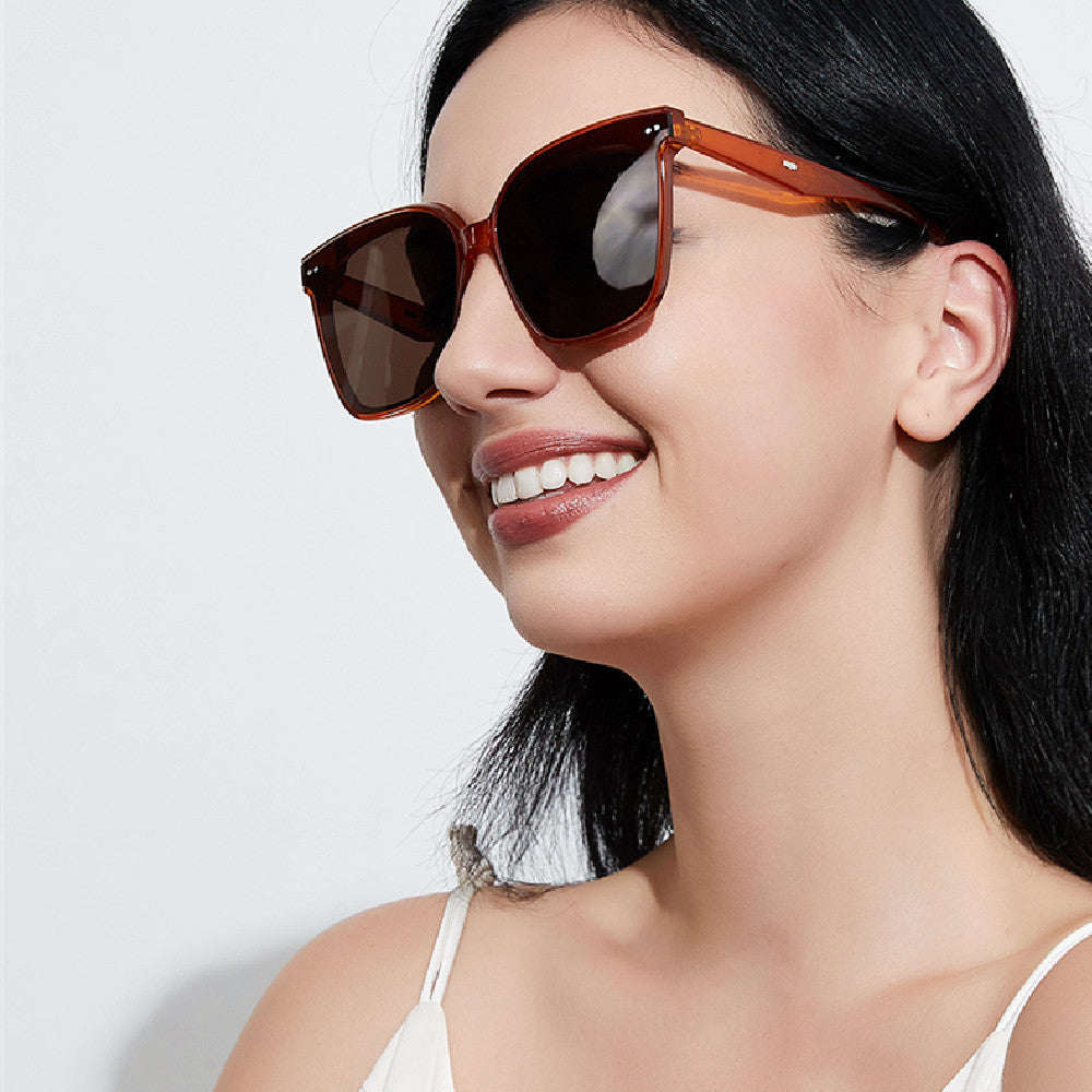Women's Sunglasses Bowlift