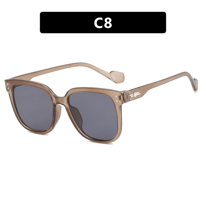 Women's square sunglasses with gentle gradient and protective UV filter Bowlift