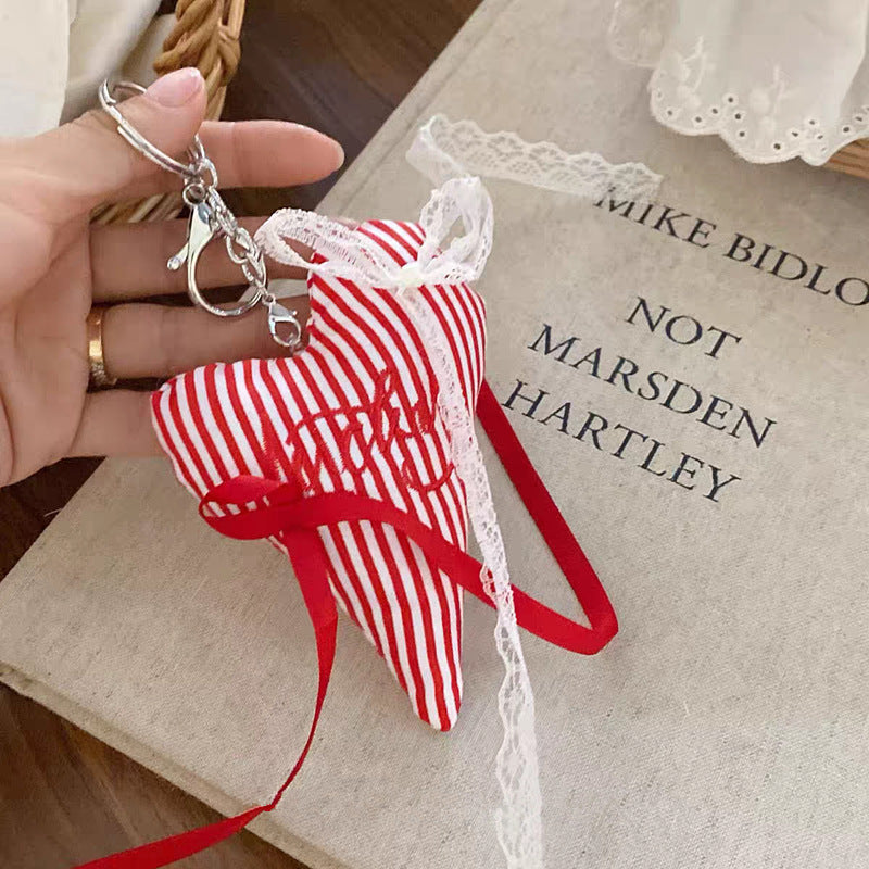 Creative Heart-Shaped Keychain Bowlift