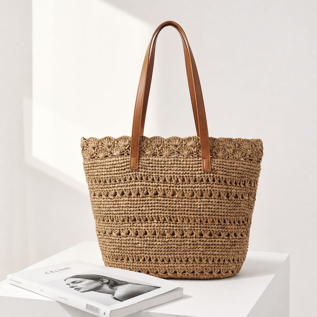 Handcrafted shoulder bag with unique mesh structure Bowlift