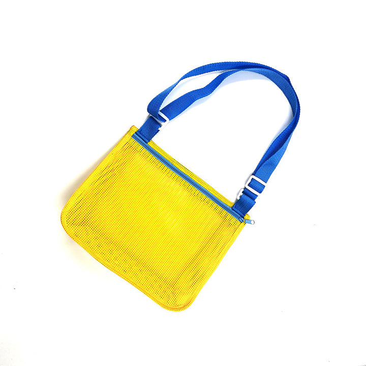 Versatile Beach Bag In Airy Mesh Design Bowlift