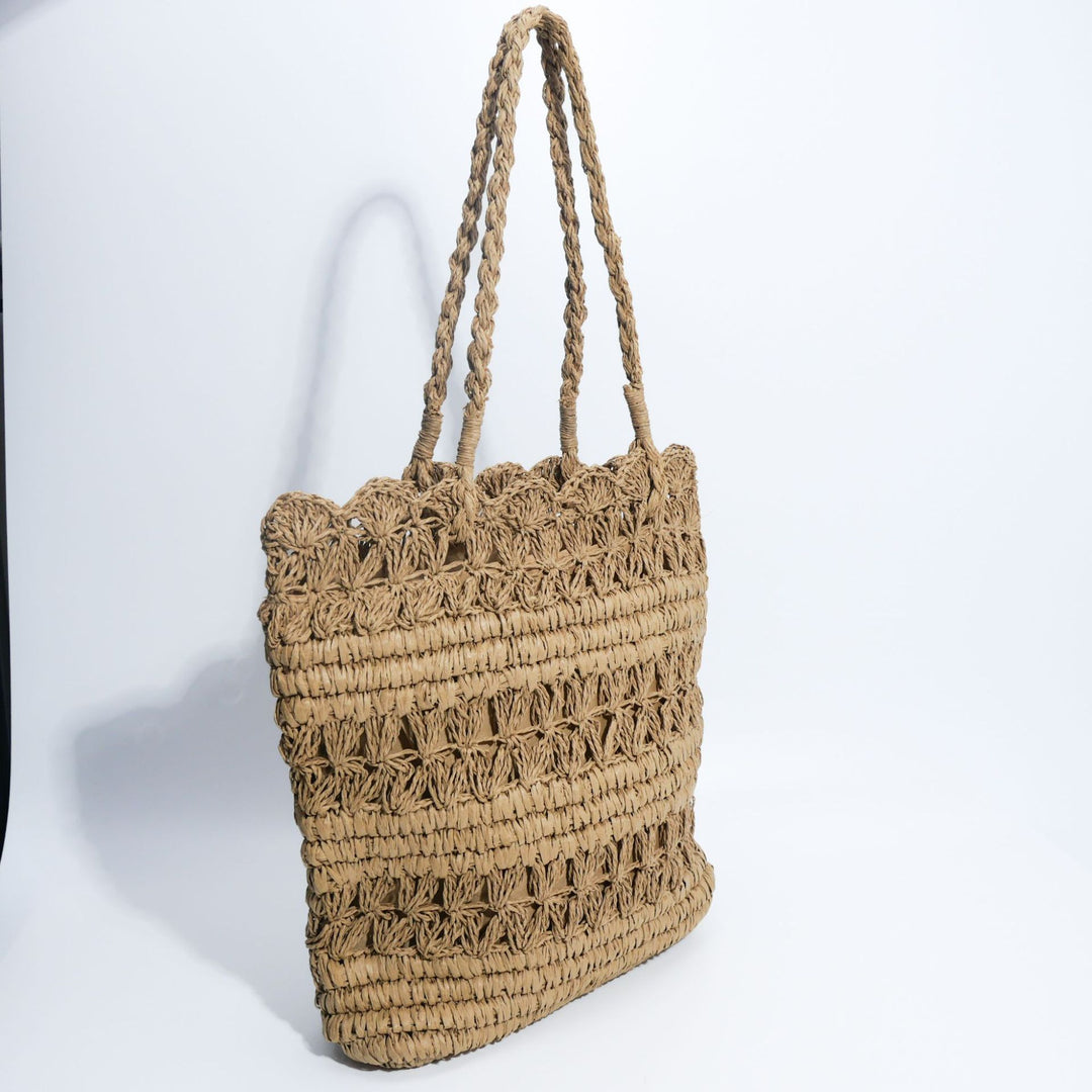 Trendy and Sustainable Handbag Bowlift