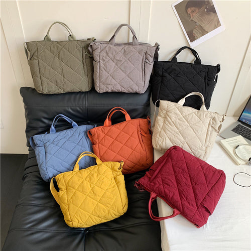 Functional and Cozy Tote Bag Bowlift