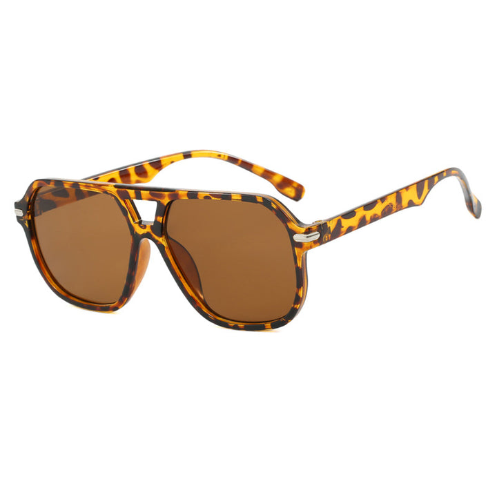 Women's fashionable sunglasses with protective UV filter and stylish lenses Bowlift