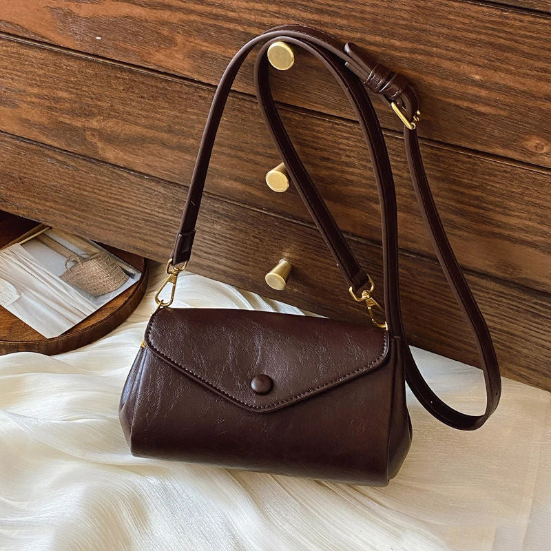 Elegant Leather Clutch Bag Bowlift