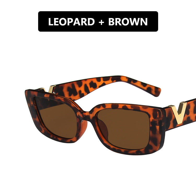 Women's modern cat-eye sunglasses with metallic details Bowlift