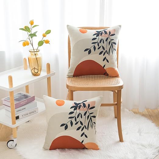 Decorative square pillow cover with abstract line drawing and cotton-linen mix Bowlift