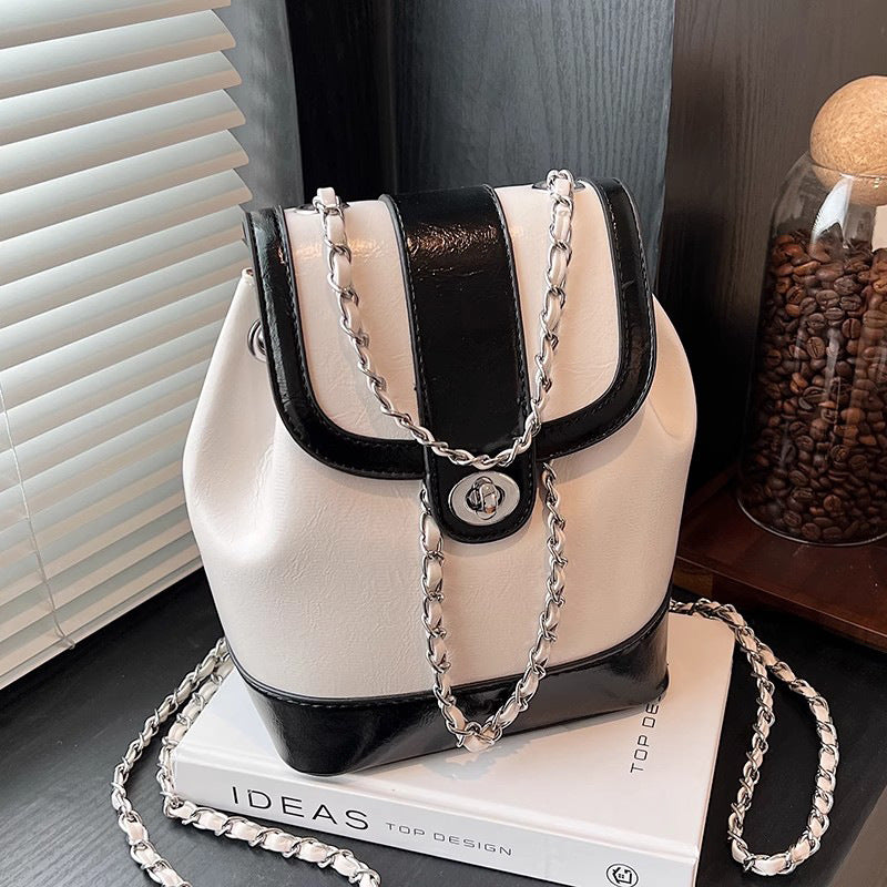 Chic Chain-accented Bucket Handbag Bowlift