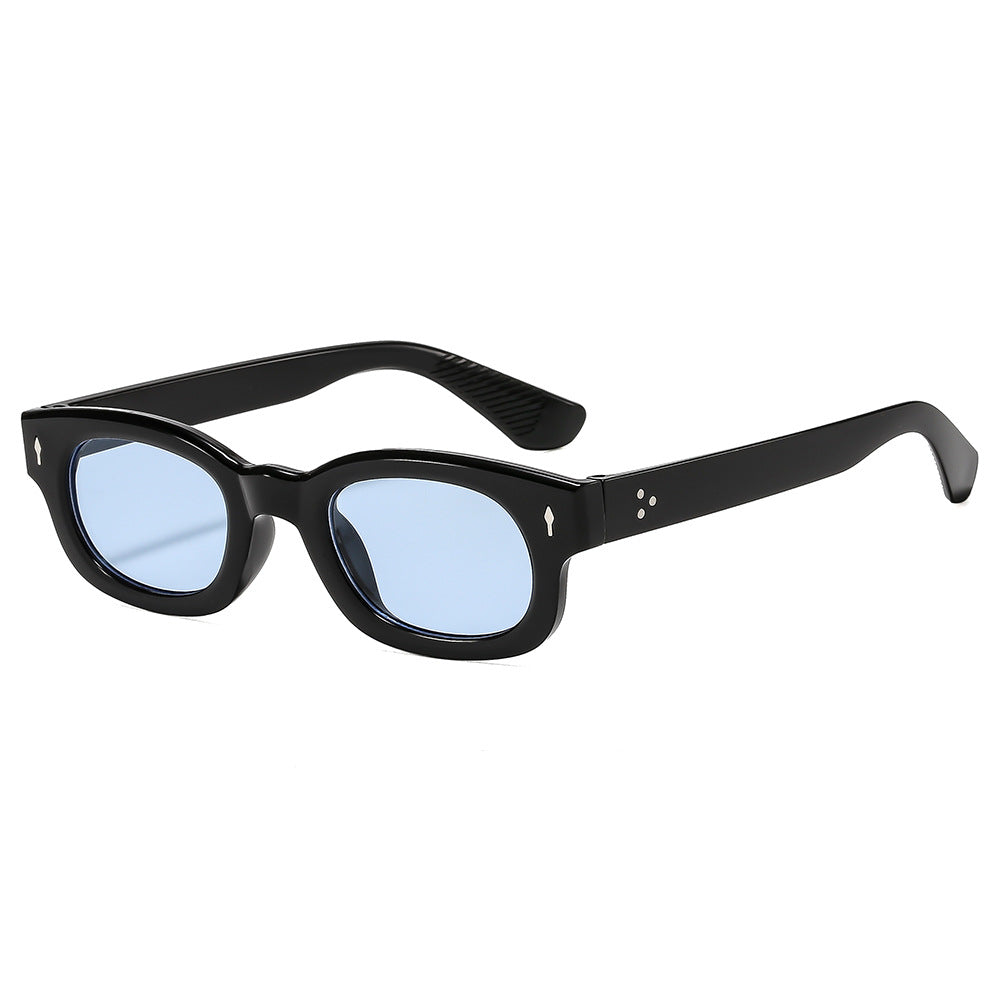 Ladies fashionable sunglasses in trendy square tube design Bowlift