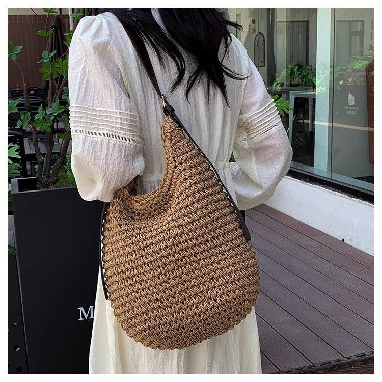 Braided shoulder bag with elegant leather strap Bowlift