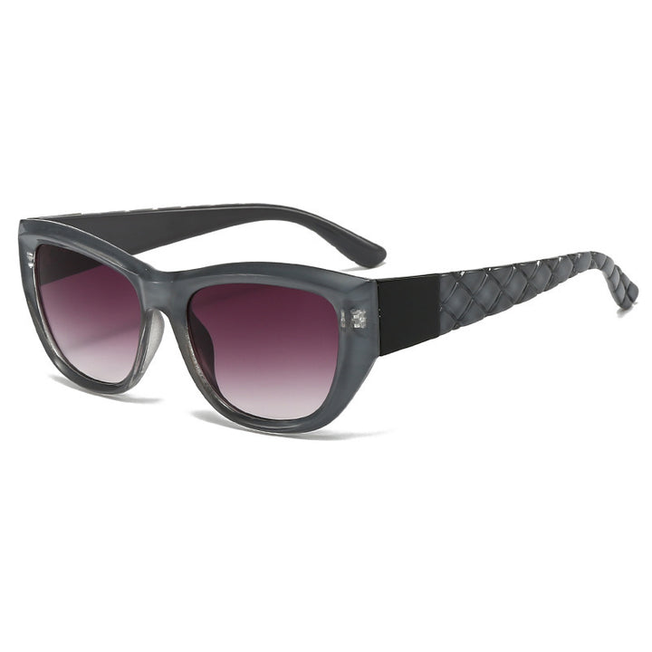 Ladies Cat-Eye Sunglasses with elegant, transparent frame Bowlift