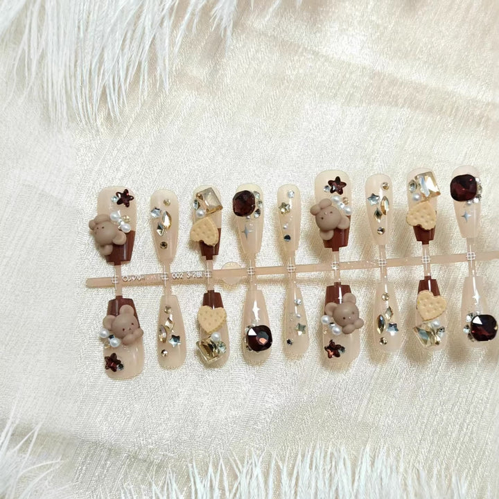 Artificial nails with charming animal and glitter design Bowlift