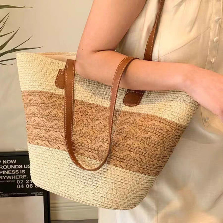 Elegant straw bag Bowlift