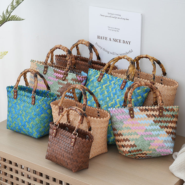 Handbag Made of Woven Bast Bowlift