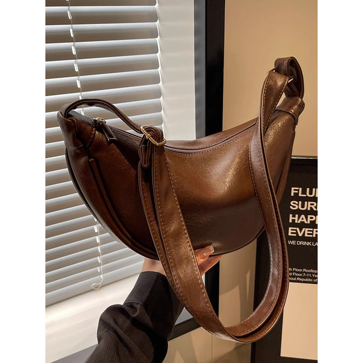 Sleek Leather Hobo Bag Bowlift