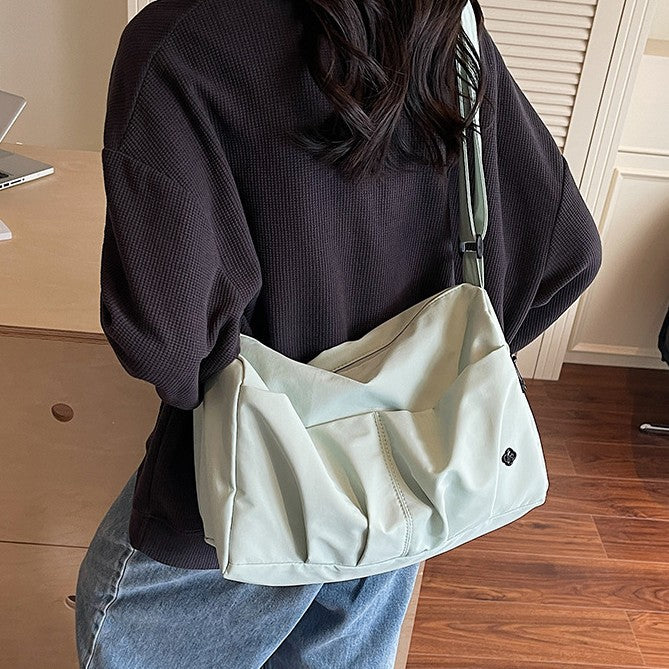 Stylish Multi-Compartment Shoulder Bag Bowlift