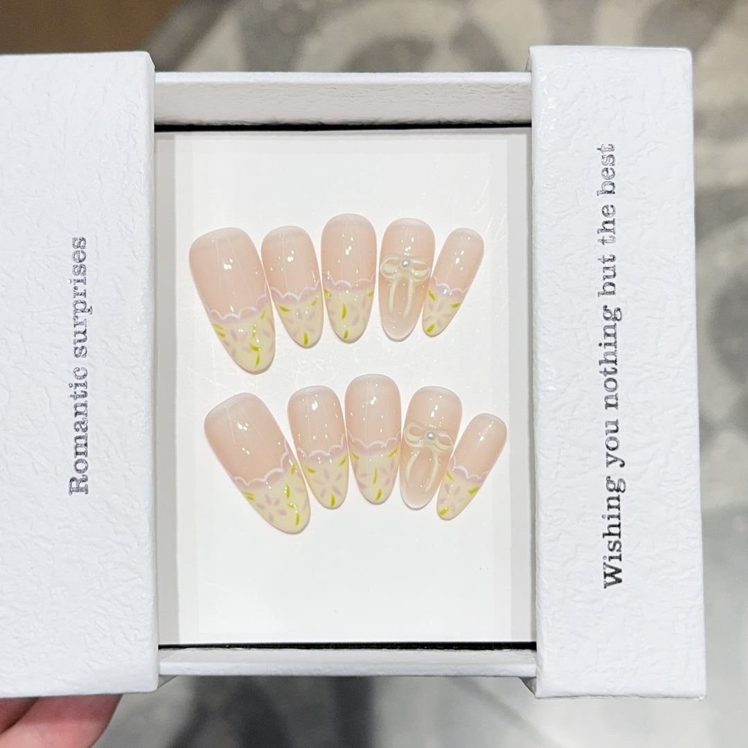 Artificial nails with romantic floral designs Bowlift