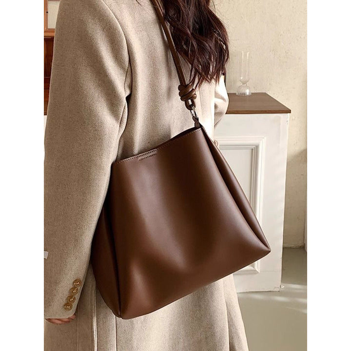 Premium Leather Slouchy Tote Bowlift