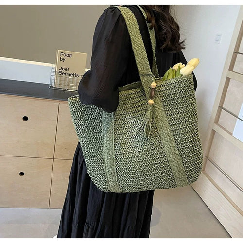Spacious shopping bag with textured fabric pattern Bowlift