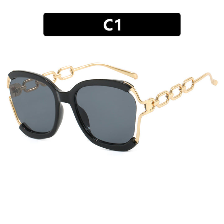 Ladies fashionable sunglasses with golden chain details Bowlift