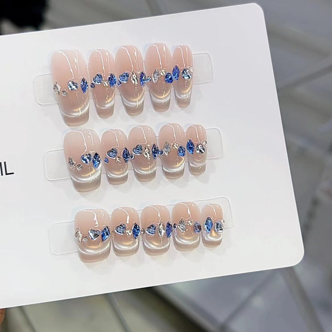 Glamorous Designer Press-On Nail Set Bowlift