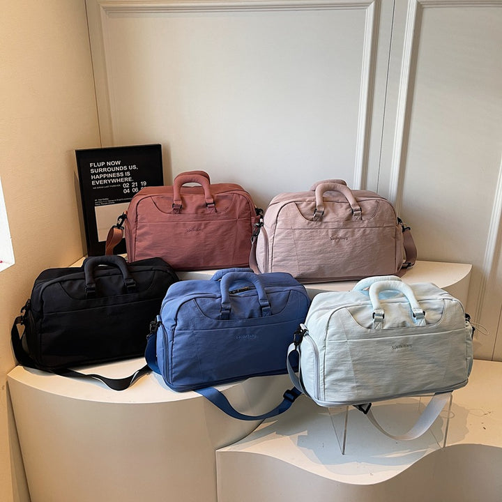 Stylish Sports And Travel Bag With Spacious Interior Compartment Bowlift