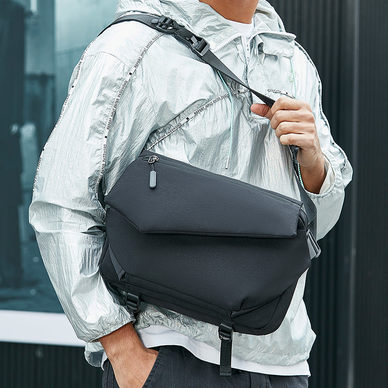 Sleek Modular Messenger Bag Bowlift