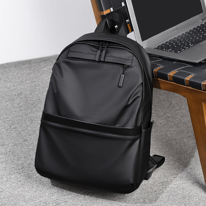 Practical backpack with water-repellent material and ergonomic design Bowlift