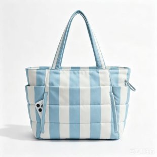 Outdoor-Suitable Carrying Bag with Insulated Interior Compartment Bowlift