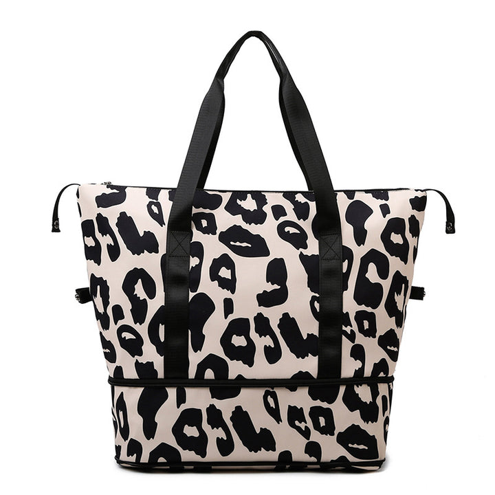 Sporty travel bag with innovative design and plenty of storage Bowlift