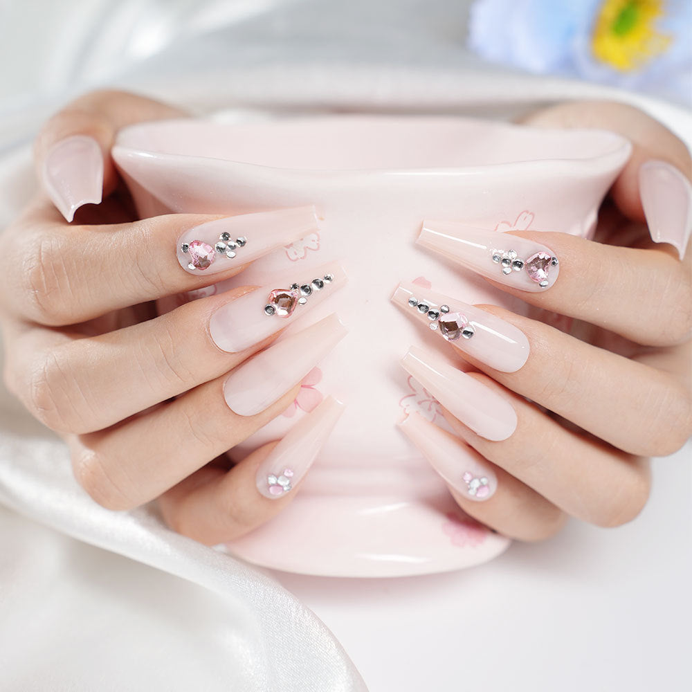 Decorative Stiletto Press-On Nails Bowlift