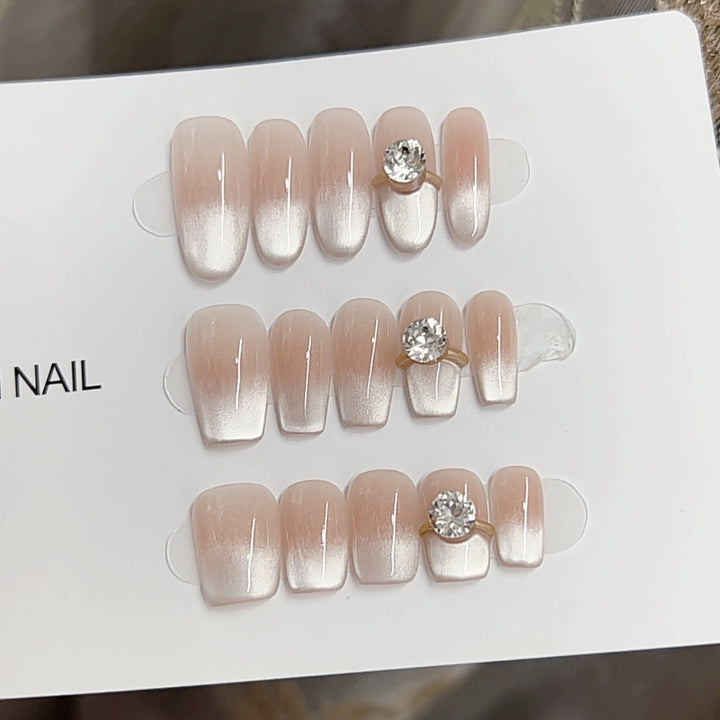 Press-On Nail Set Bowlift