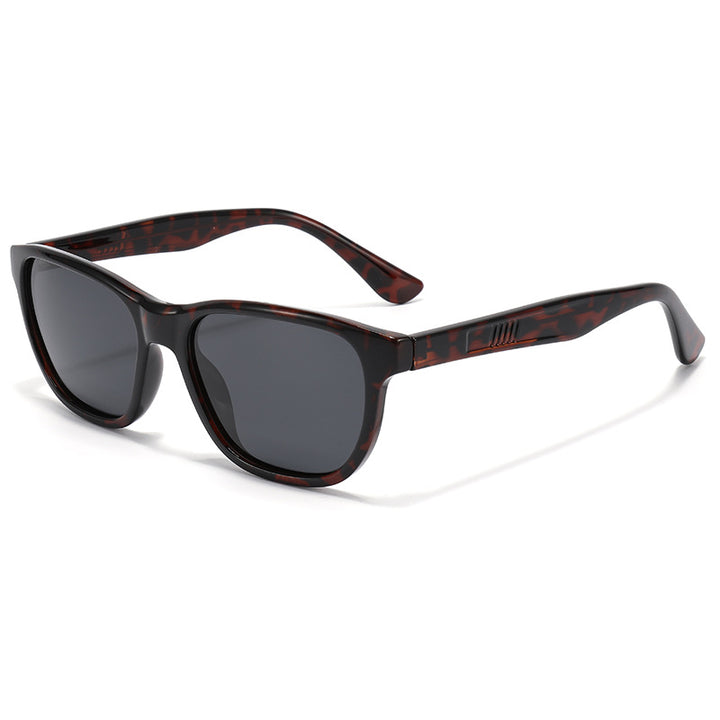 Women's sunglasses in modern retro design with high-quality UV protection Bowlift