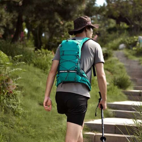 Sporty backpack with breathable mesh inserts and elastic carrying straps Bowlift