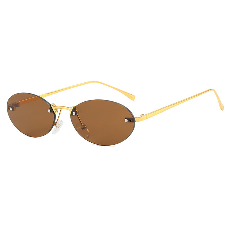 Ladies fashionable sunglasses in elegant retro design Bowlift