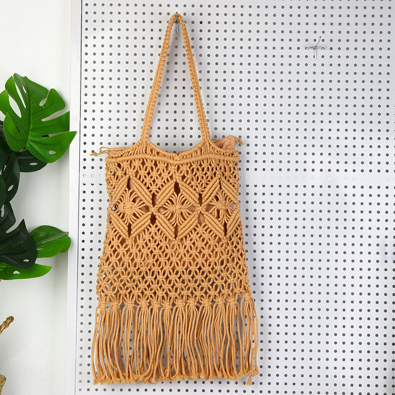 Handcrafted macrame bag with tassels Bowlift