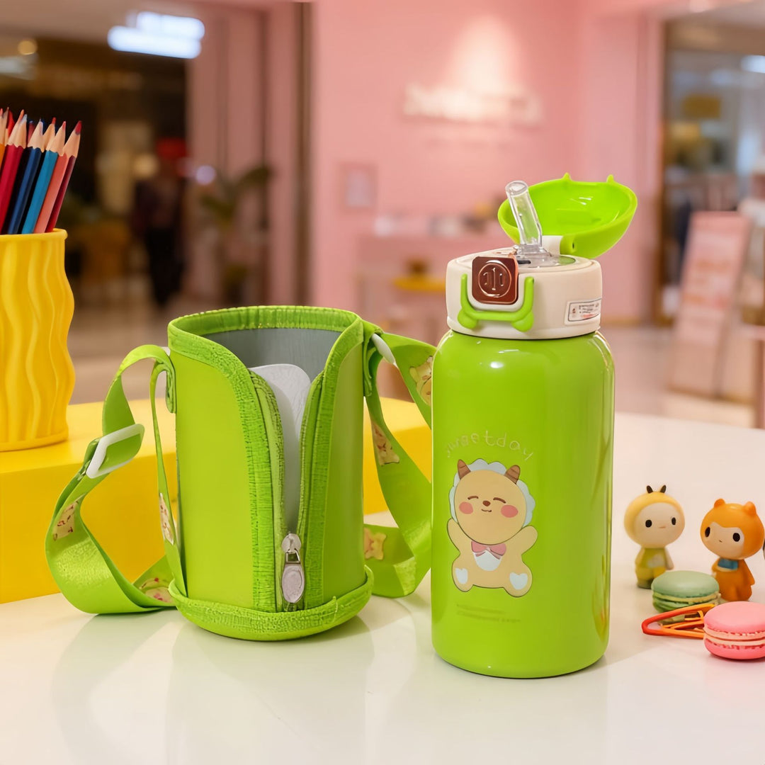 Creative water bottle with carrying strap Bowlift