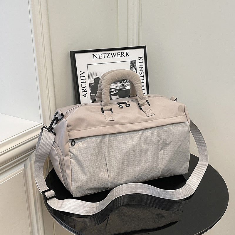 Sporty Shoulder Bag With Adjustable Shoulder Strap Bowlift